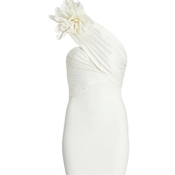 HERVE LÉGER One-Shoulder Taffeta Ruffle
Mini Dress White. Alabaster size XS - Picture 3 of 4
